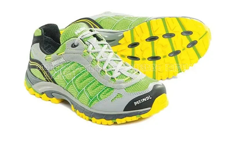 意昂体育3娱乐用176五八27从百度学术2024 年冬季女士中年靴子最新款式：百搭时尚
，温暖舒适